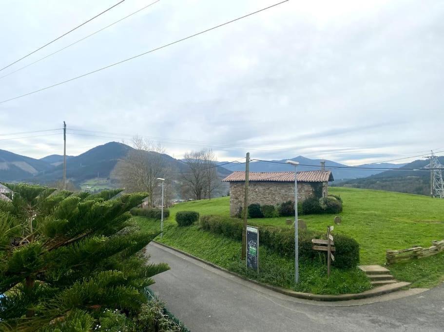 Appartamento Bilbo Near Atico Rural Con Terraza Basauri Esterno foto